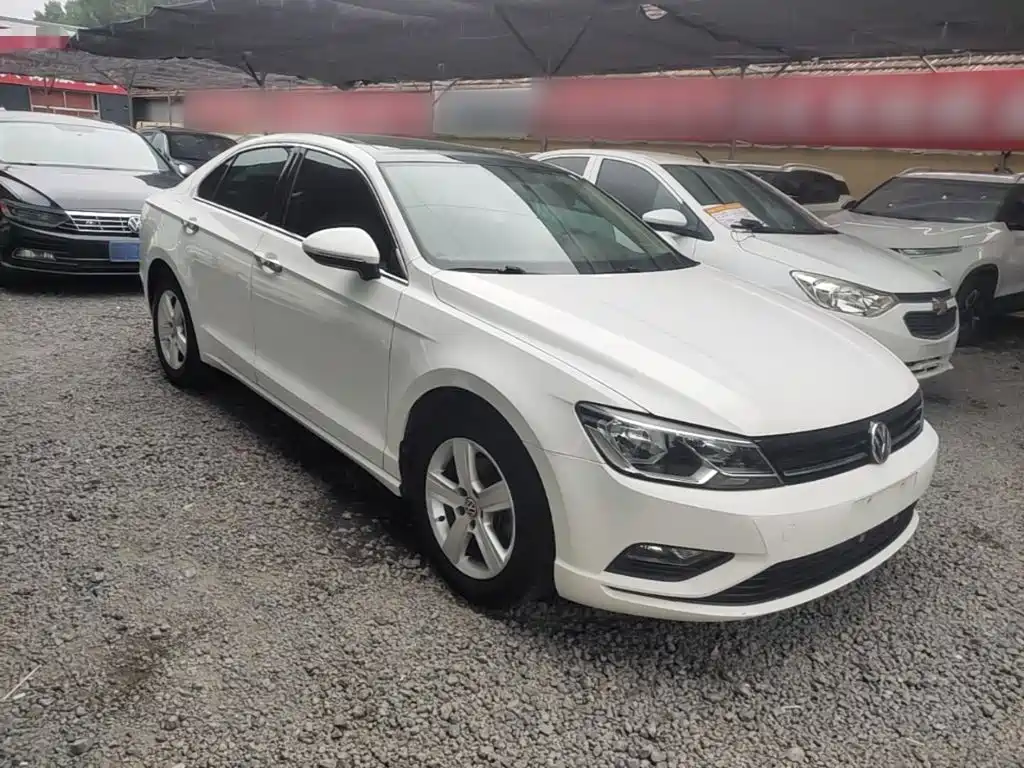 Lamando 230 TSI DSG Style