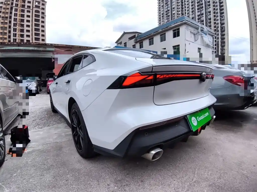 Changan UNI-V 1.5 T Distinguished