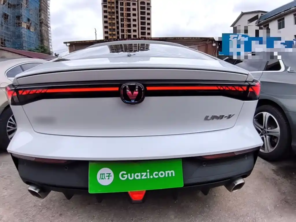 Changan UNI-V 1.5 T Distinguished