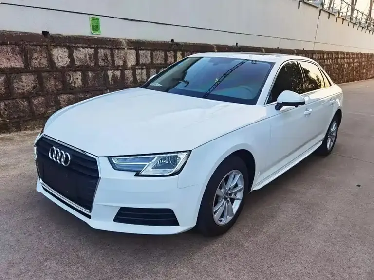 Audi A4 L Plus 40 TFSI Progressive