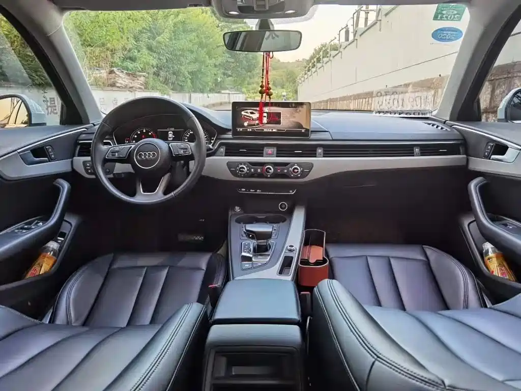Audi A4 L Plus 40 TFSI Progressive