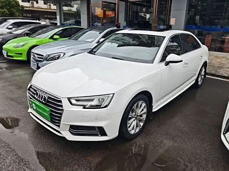 Audi A4 L 40 TFSI Progressive CN-VI