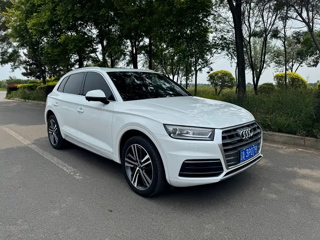 Audi Q5 L 40 TFSI Honor Enjoyment Fashion