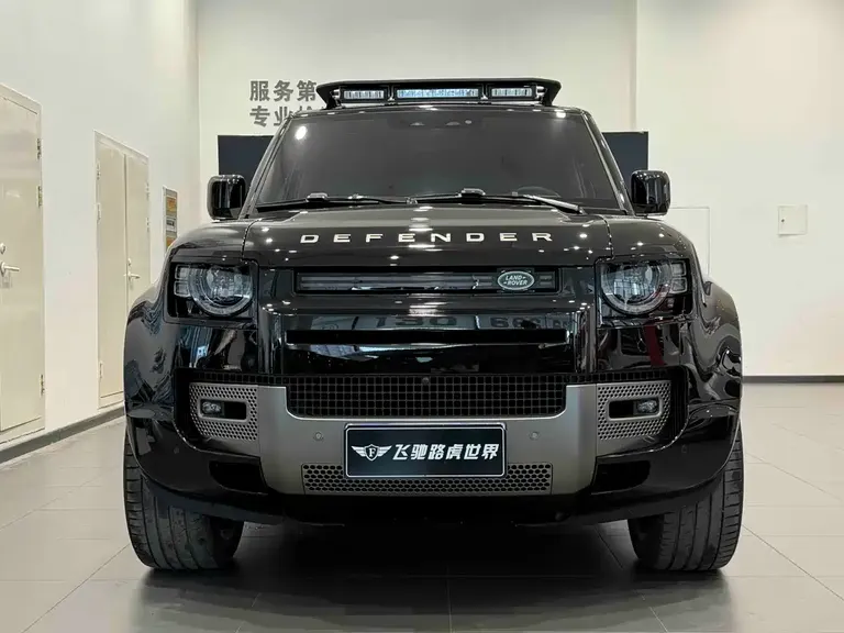 Land Rover Defender 110 3.0 T P400 X-DYNAMIC HSE