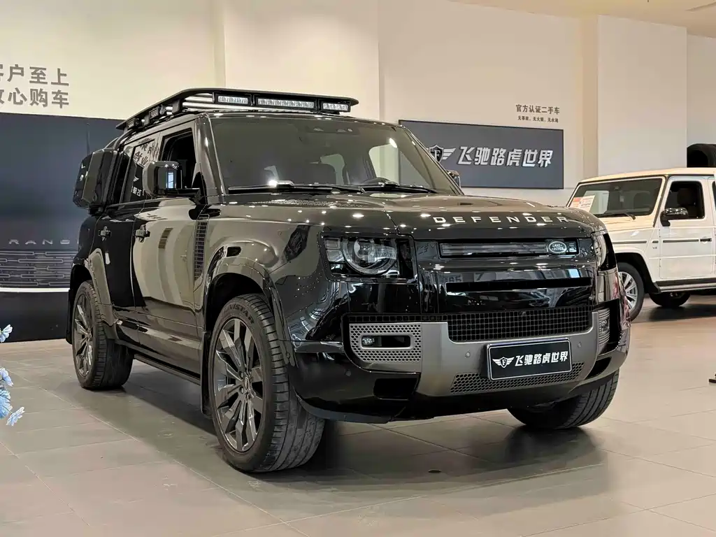 Land Rover Defender 110 3.0 T P400 X-DYNAMIC HSE
