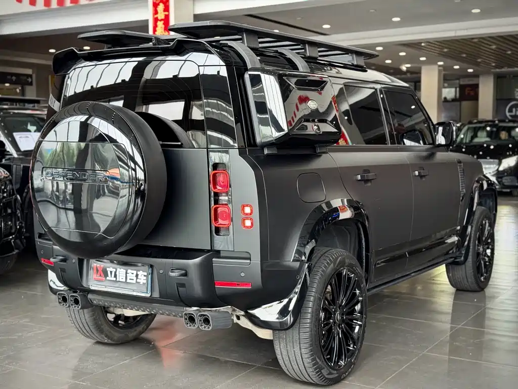 Land Rover Defender 110 3.0 T P400 X-DYNAMIC HSE