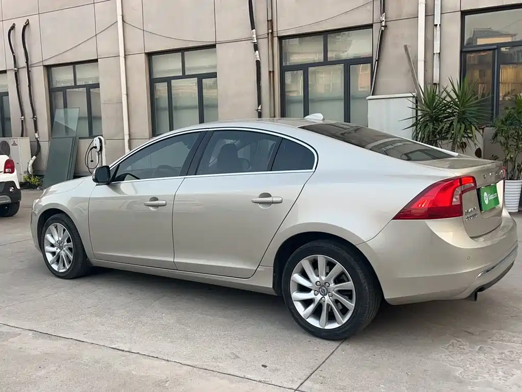 Volvo S60 S60 L T4 Smart Vision