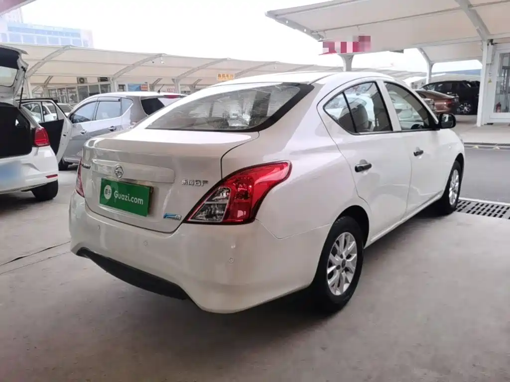 Sunny 1.5 XE CVT Comfort