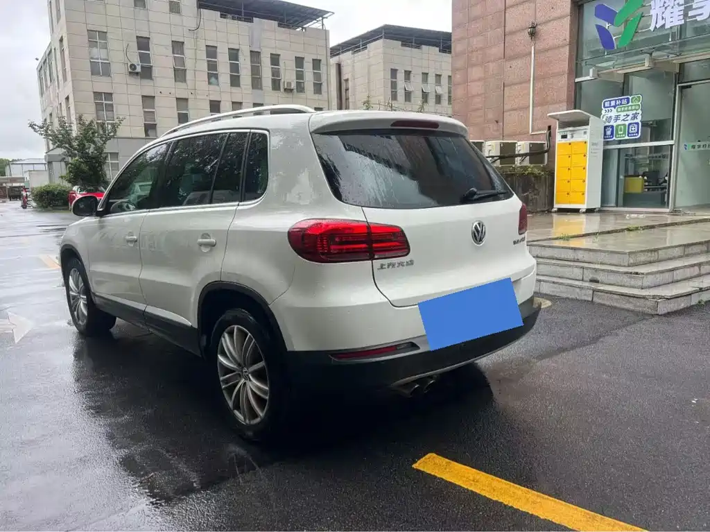 Tiguan 2.0 TSI Auto 4 WD Luxury