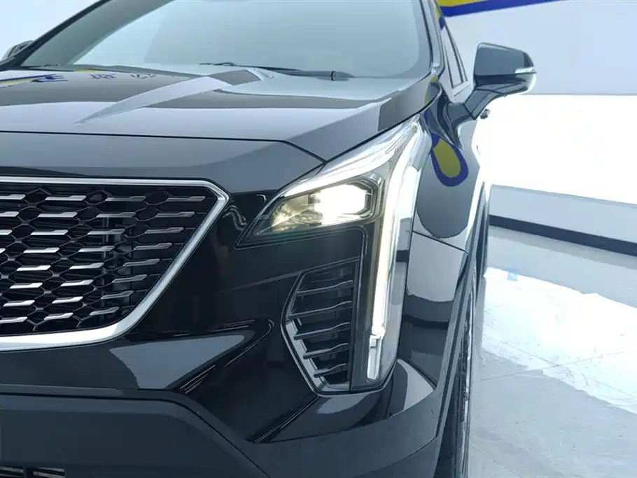 Cadillac XT4 28 T 2 WD Luxury