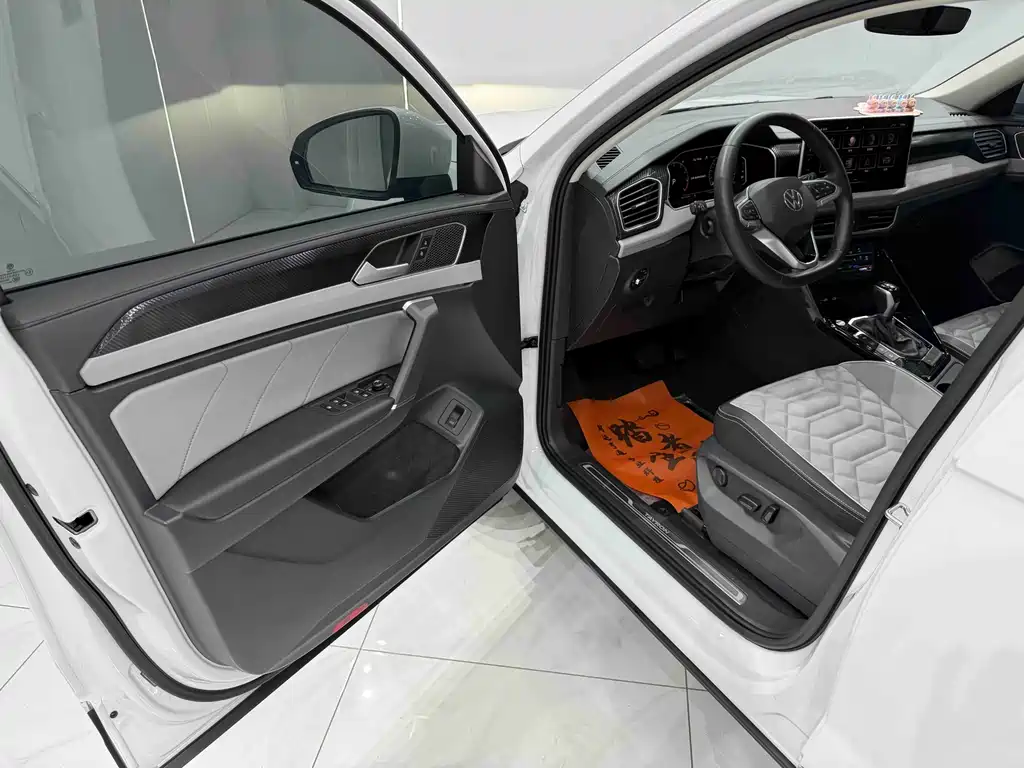 Tayron 280 TSI 2 WD Luxury Plus Advanced