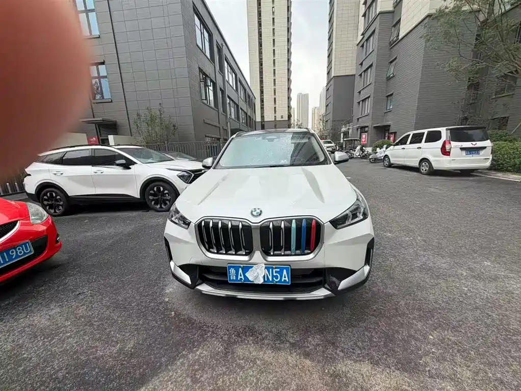 BMW X1 sDrive25 Li X Design Package