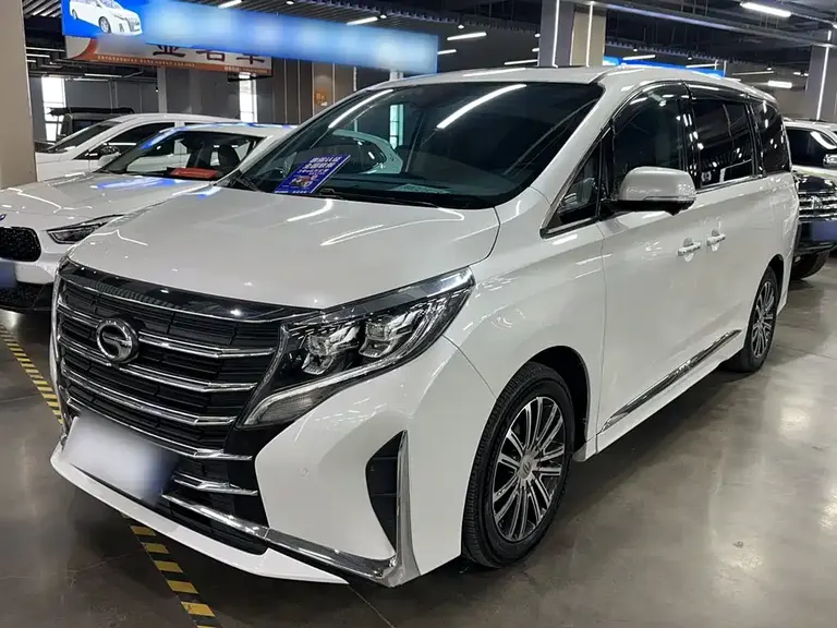 GAC Trumpchi M8 Leading Show Series 390 T Distinguished