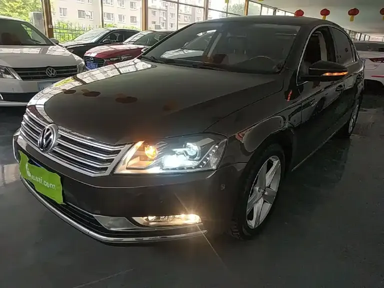 Volkswagen Magotan 2.0 TSI Distinguished