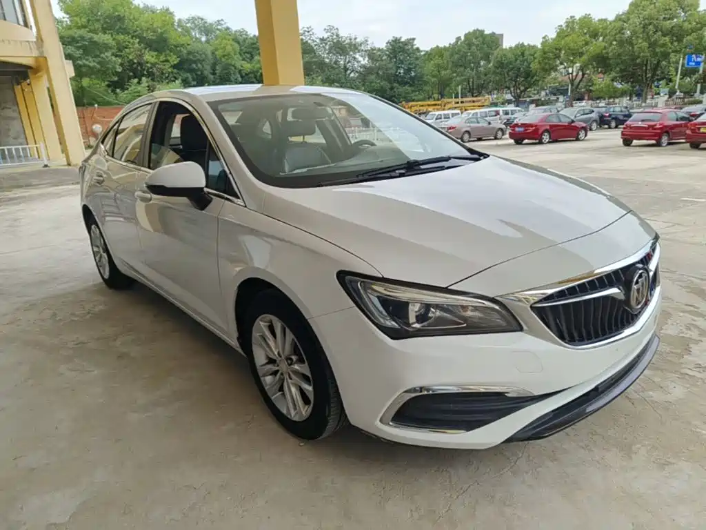 Verano Sedan 20 T DCT Leading