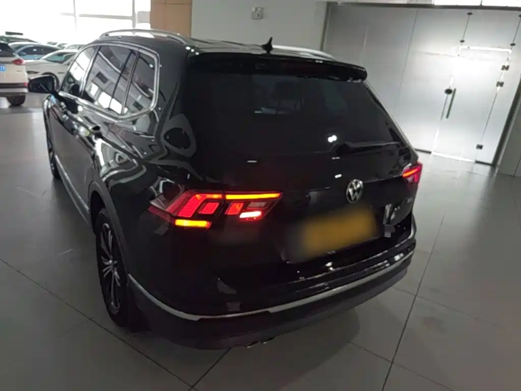 Tiguan L 330 TSI Auto 2 WD Smart Enjoyment