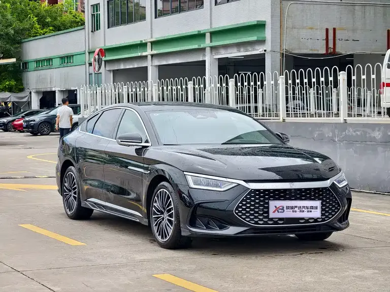 BYD Han DM-i Glory 121 KM Premium
