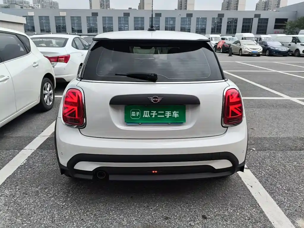 MINI 1.5 T ONE