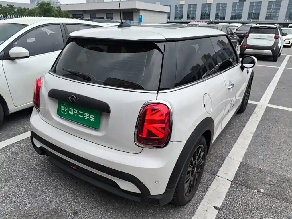 MINI 1.5 T ONE