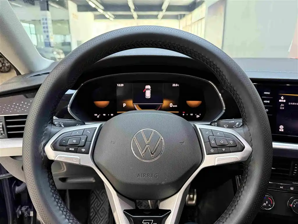 Passat 280 TSI Business
