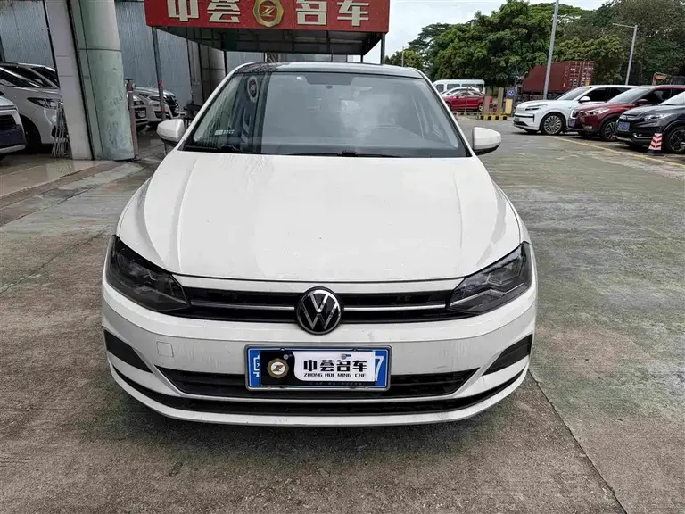 Volkswagen Polo Plus 1.5 L Auto Panoramic Pleasure