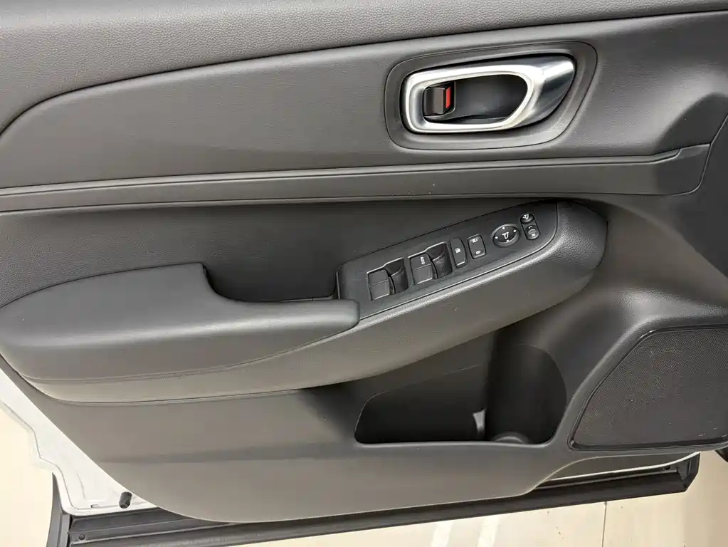 Vezel 1.5 L CVT Tech