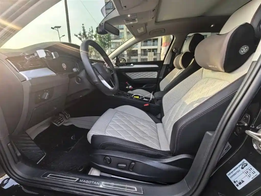 Magotan 200 10 K Public Enjoyment 330 TSI DSG Luxury
