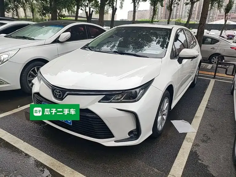 Toyota Corolla 1.2 T S-CVT GL-i Luxury