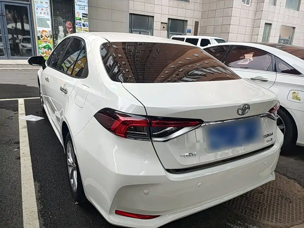 Corolla 1.2 T S-CVT GL-i Luxury