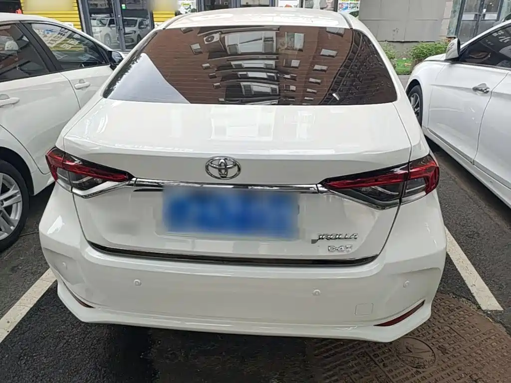 Corolla 1.2 T S-CVT GL-i Luxury