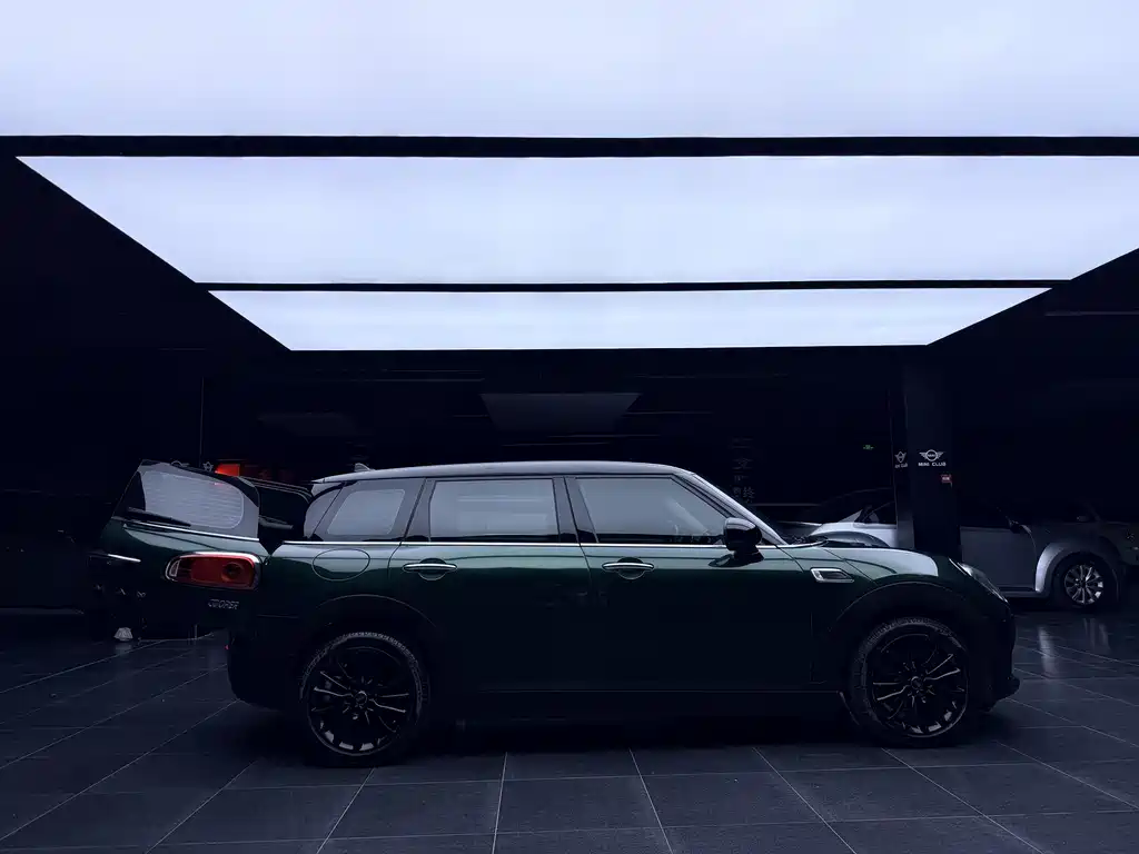 MINI CLUBMAN MINI CLUBMAN 2018款 1.5 T COOPER 经典派