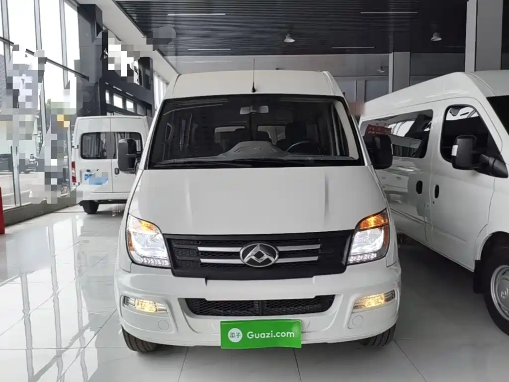 Xintu V80 2.0 T Manual Classic Aoyuntong SWB Mid Roof 5 6-seat