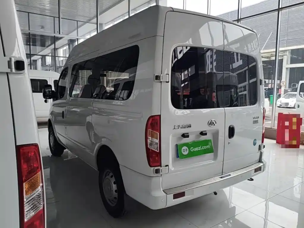 Xintu V80 2.0 T Manual Classic Aoyuntong SWB Mid Roof 5 6-seat