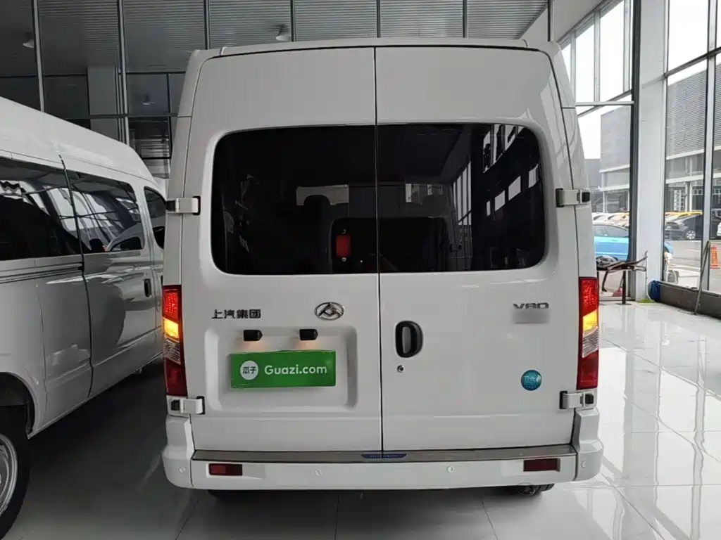 Xintu V80 2.0 T Manual Classic Aoyuntong SWB Mid Roof 5 6-seat