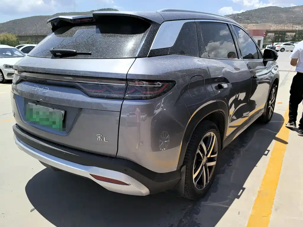 Song L DM-i 112 km Transcend