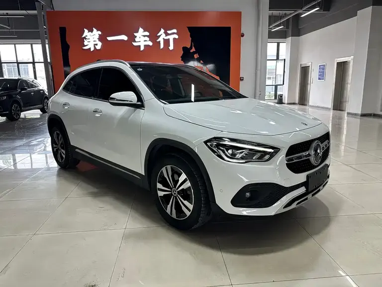 Mercedes-Benz GLA GLA 200
