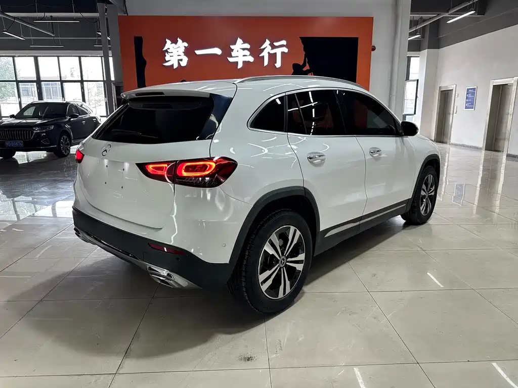 Mercedes-Benz GLA GLA 200