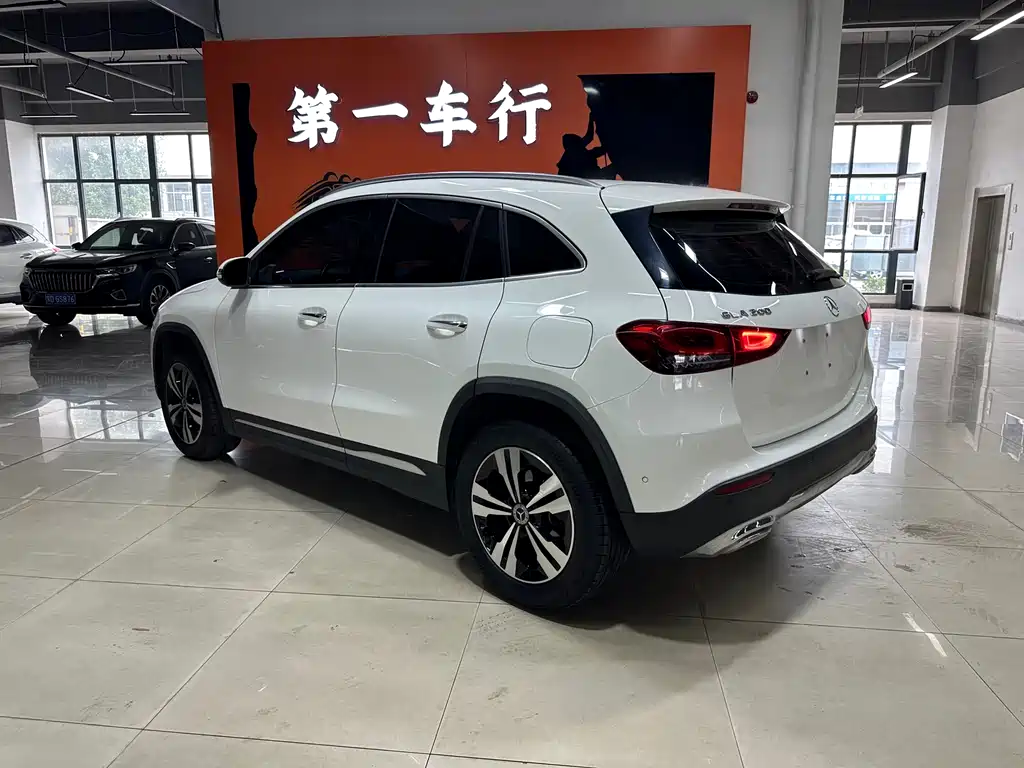 Mercedes-Benz GLA GLA 200