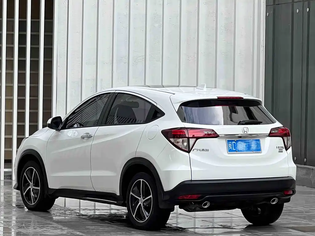 Vezel 220 TURBO CVT Luxury CN-V