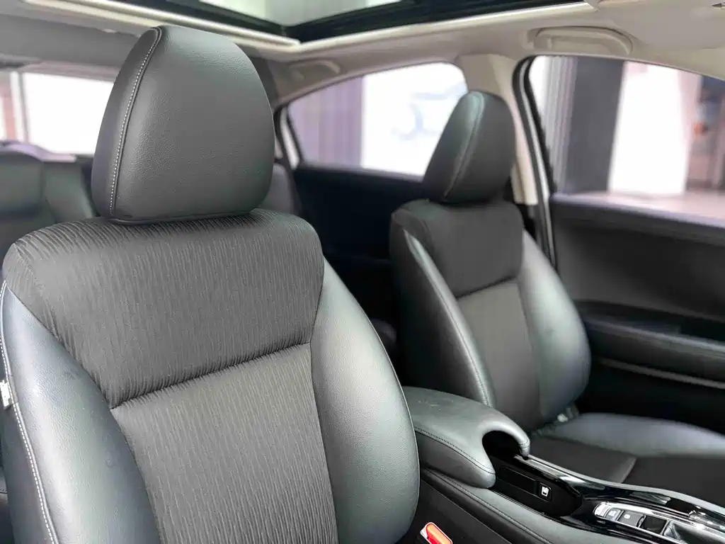 Vezel 220 TURBO CVT Luxury CN-V