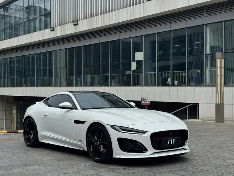Jaguar F-TYPE P300 75 Anniversary Collector Hardtop