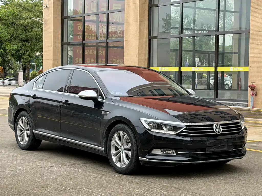 Magotan 330 TSI DSG Luxury CN-VI