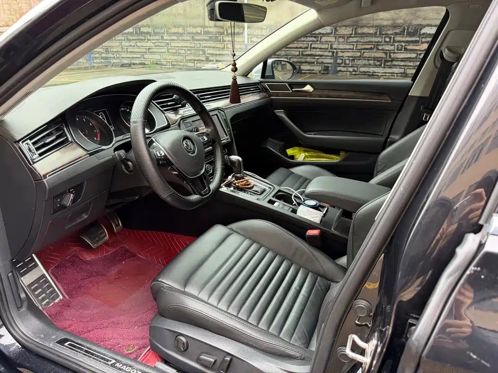 Magotan 330 TSI DSG Luxury CN-VI