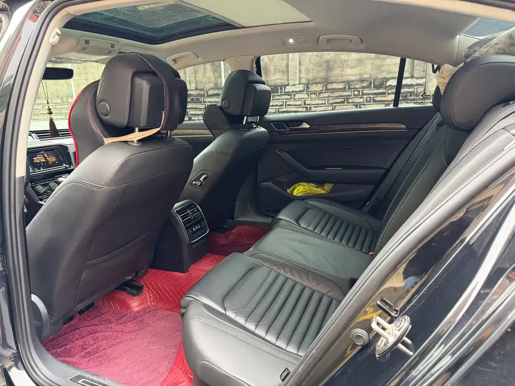 Magotan 330 TSI DSG Luxury CN-VI