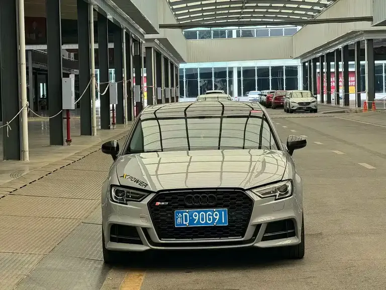 Audi A3 30 Anniversary Limousine 35 TFSI Fashion