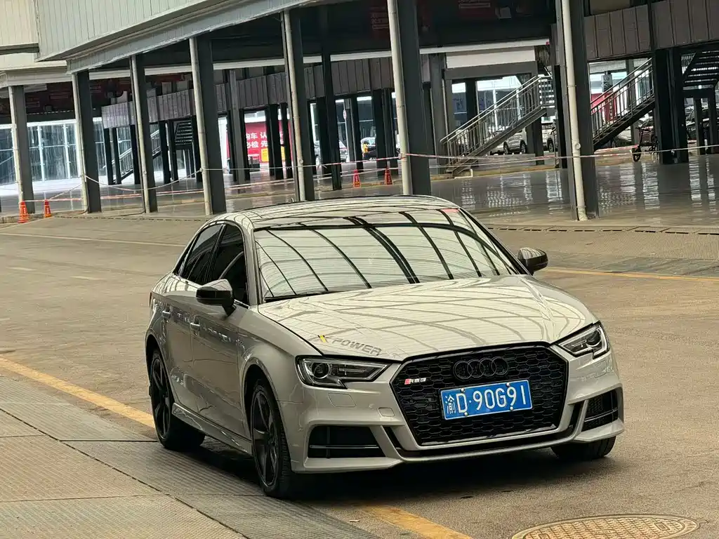 Audi A3 30 Anniversary Limousine 35 TFSI Fashion