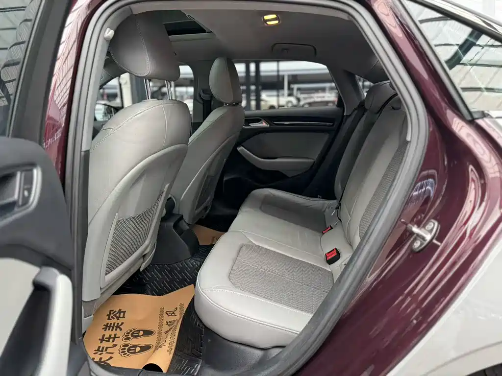 Audi A3 30 Anniversary Limousine 35 TFSI Fashion