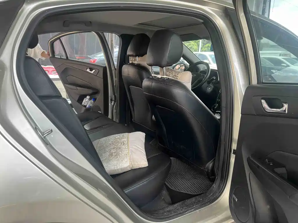 Arrizo 5 1.5 L CVT Leading Sharp