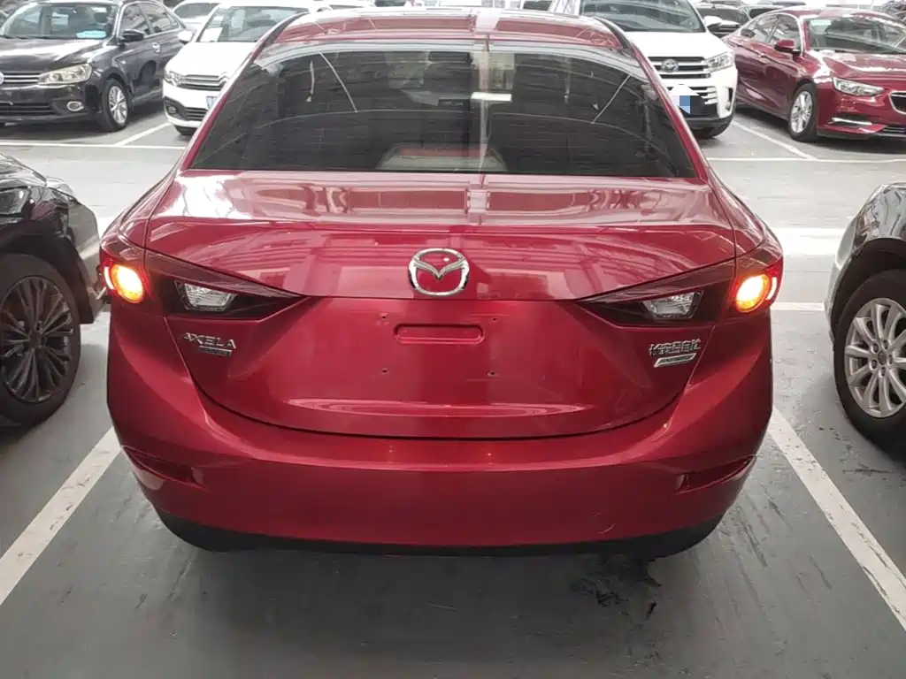 Mazda 3 Axela Sedan 1.5 L Auto Comfort