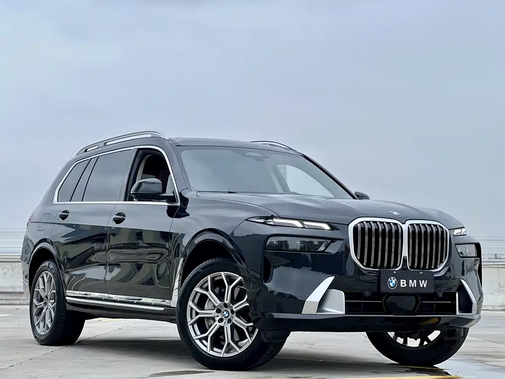 BMW X7 xDrive40 i Leading Luxury Package